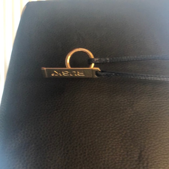 Tote - Picture 3 of 3